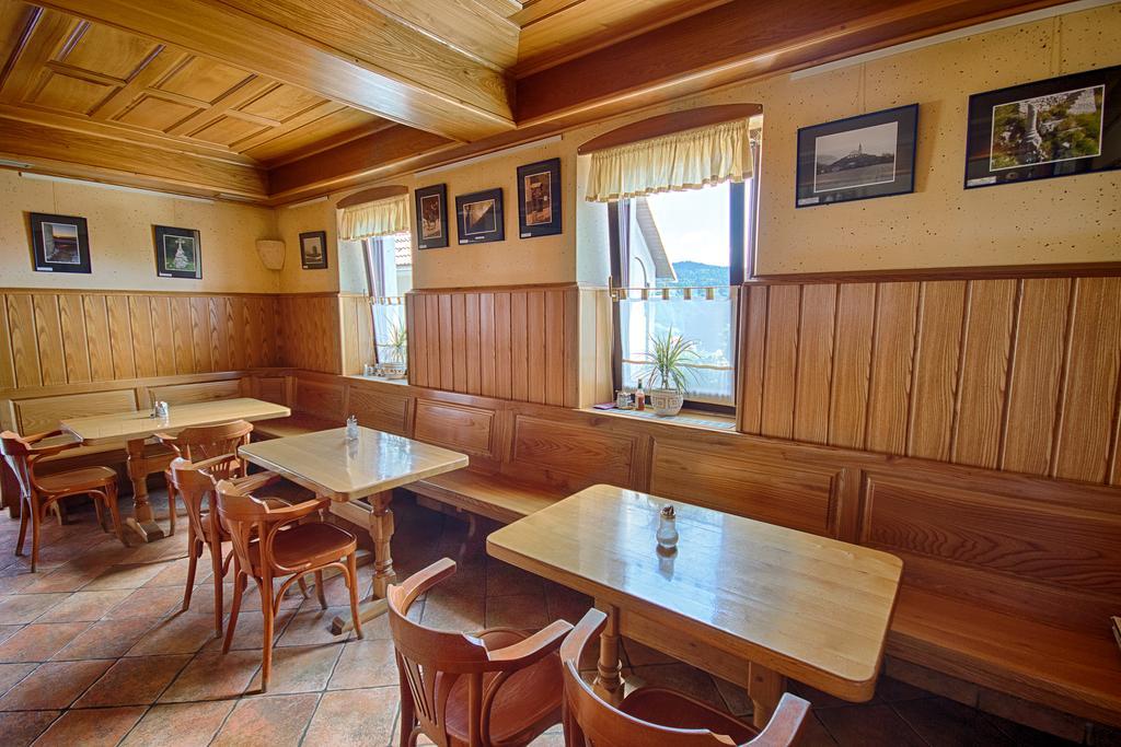 Gostilna Pension Blegos Поляне-над-Шкофьё-Локо Экстерьер фото